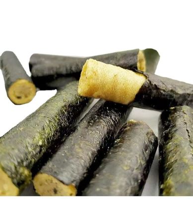 Delizioso snack di 90 grammi di frutti di mare gamberetti di merluzzo bianco e di carne di pesce Sapori con rulli di alghe Nori