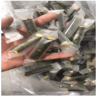 Delizioso snack di 90 grammi di frutti di mare gamberetti di merluzzo bianco e di carne di pesce Sapori con rulli di alghe Nori