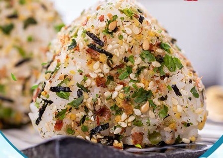 Autentica miscela di sesamo di alghe secche giapponesi Furikake Bonito Nori Komi in polvere
