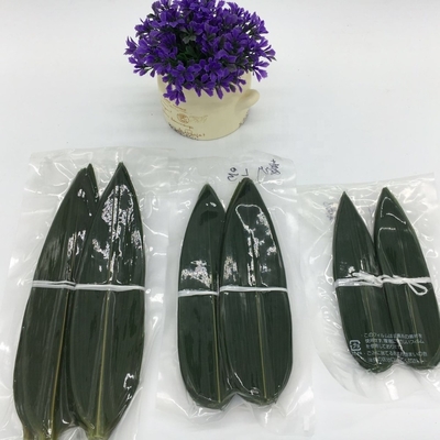 Servire sushi con involucri di foglie di bambù fresche e naturali NON è necessario indirizzo